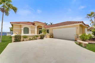 2339 NW 195th Avenue 2339, Pembroke Pines, FL 33029