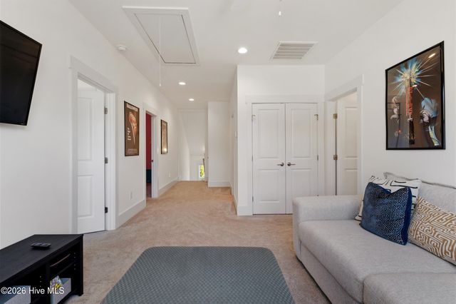 6532 Oak Canopy Drive, Wilmington, NC 28409