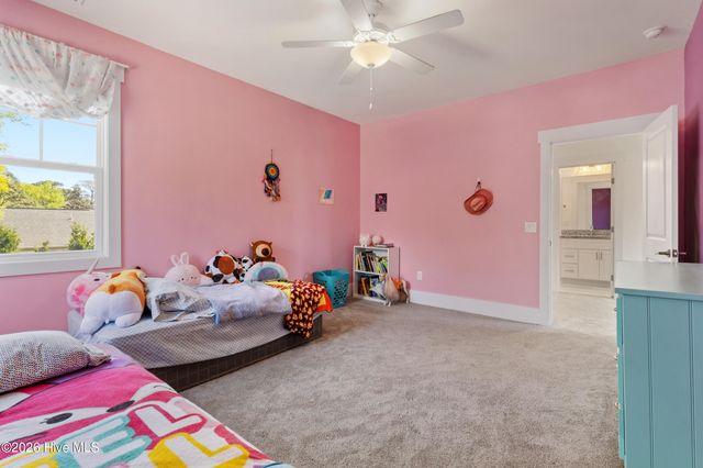 6532 Oak Canopy Drive, Wilmington, NC 28409