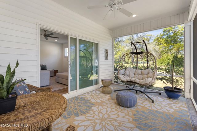 6532 Oak Canopy Drive, Wilmington, NC 28409