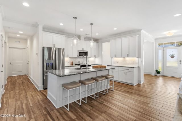 6532 Oak Canopy Drive, Wilmington, NC 28409