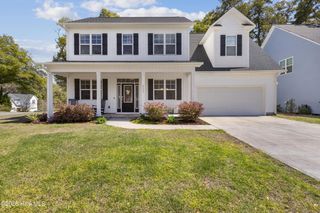 6532 Oak Canopy Drive, Wilmington, NC 28409