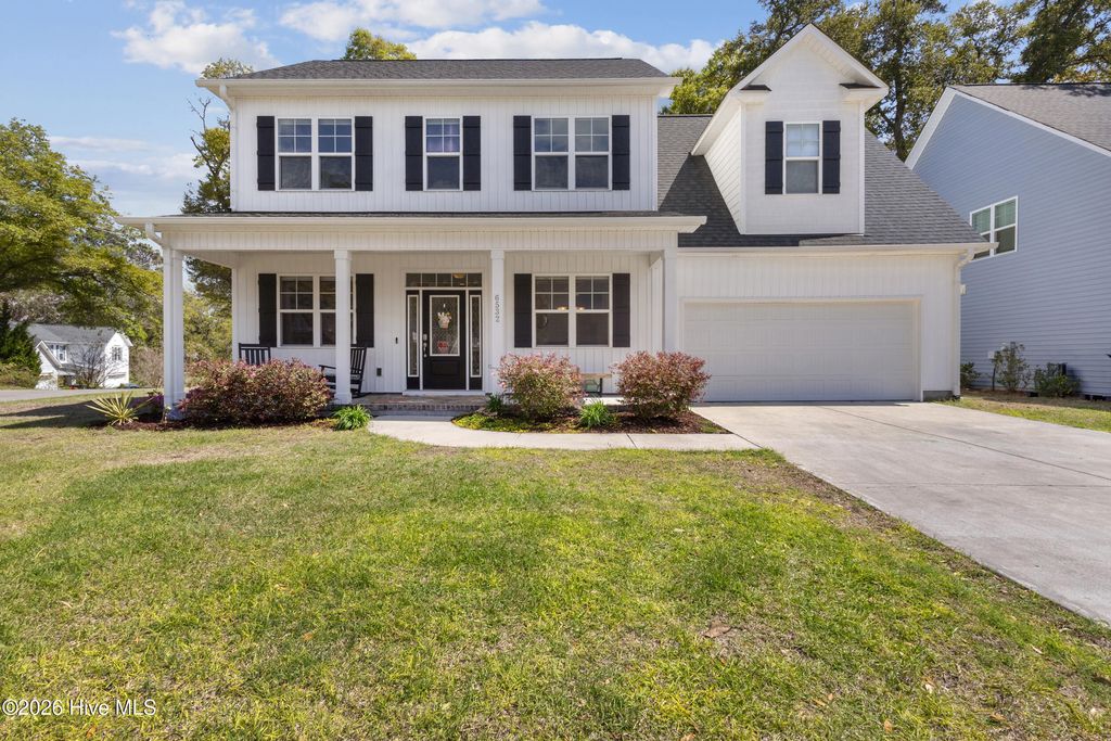 6532 Oak Canopy Drive, Wilmington, NC 28409