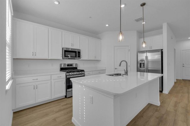 547 ORIENT AVENUE, Debary, FL 32713