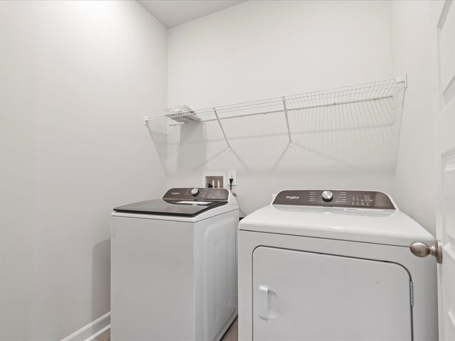 935 Rising Oak Court, Spartanburg, SC 29301