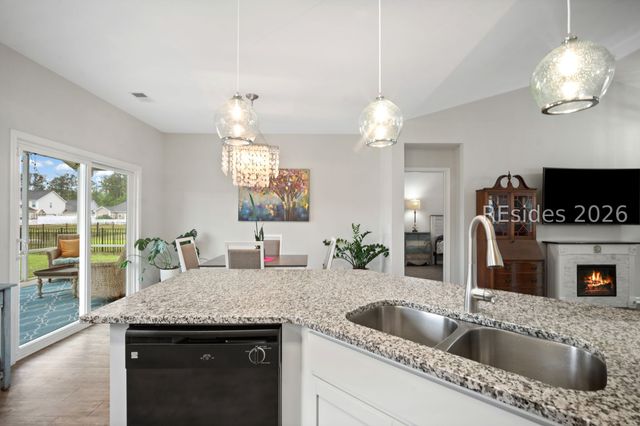 22 Sand Live Oak Dr, Bluffton, SC 29910