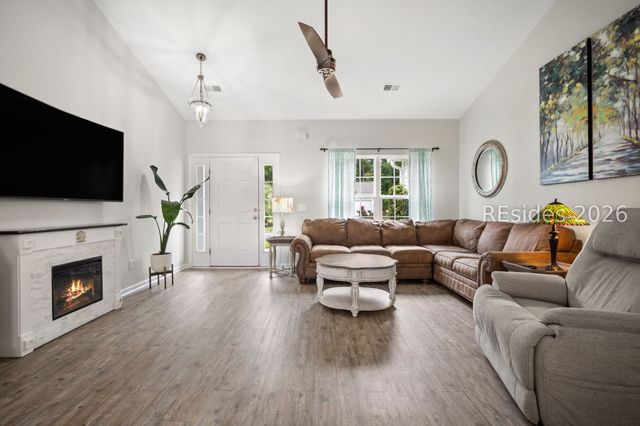 22 Sand Live Oak Dr, Bluffton, SC 29910