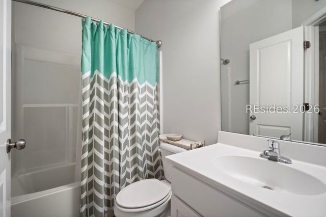22 Sand Live Oak Dr, Bluffton, SC 29910