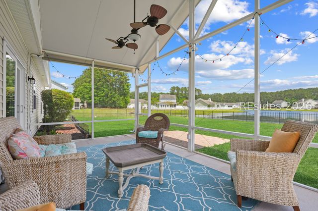 22 Sand Live Oak Dr, Bluffton, SC 29910