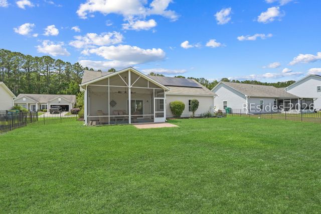 22 Sand Live Oak Dr, Bluffton, SC 29910