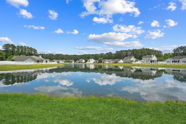 22 Sand Live Oak Dr, Bluffton, SC 29910