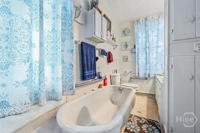 420 W 42nd Street, Savannah, GA 31401