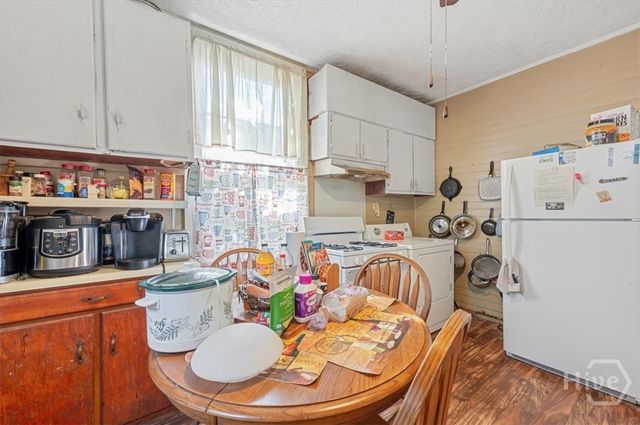 420 W 42nd Street, Savannah, GA 31401