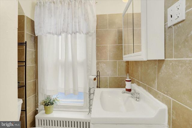 410 MAPLE ST, Lebanon, PA 17046