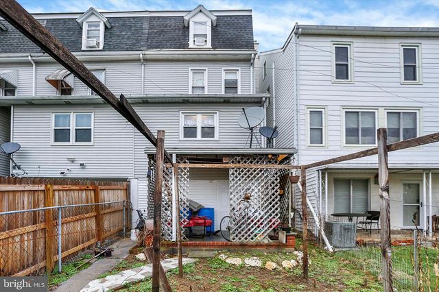 410 MAPLE ST, Lebanon, PA 17046