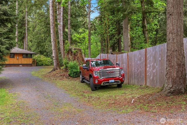 19823 Canyon Drive, Granite Falls, WA 98252