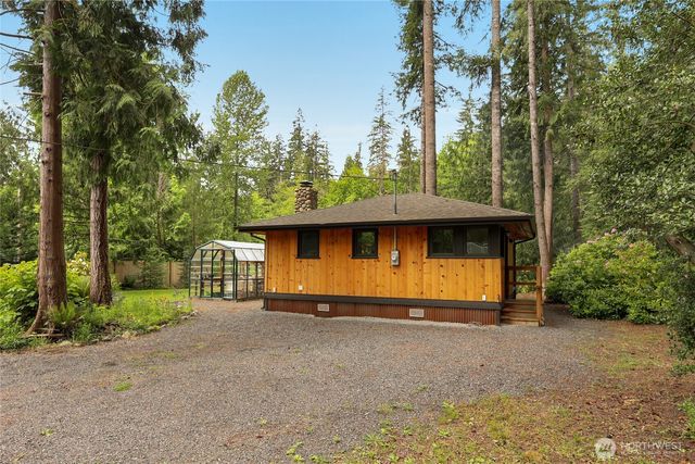 19823 Canyon Drive, Granite Falls, WA 98252