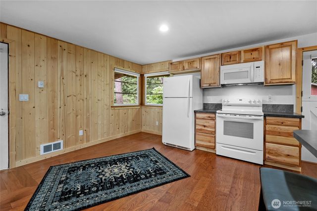 19823 Canyon Drive, Granite Falls, WA 98252