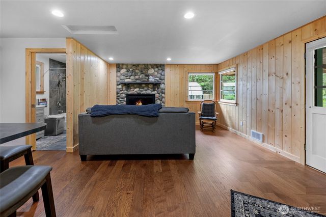 19823 Canyon Drive, Granite Falls, WA 98252