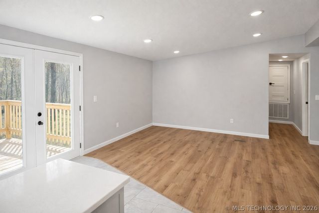 103 Whitney Lane, Tahlequah, OK 74464