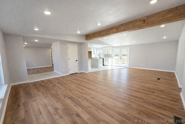 103 Whitney Lane, Tahlequah, OK 74464