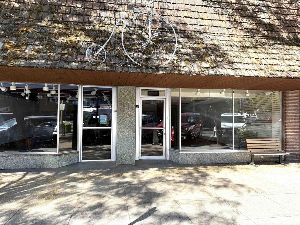 513 S Main Street, Moscow, ID 83843