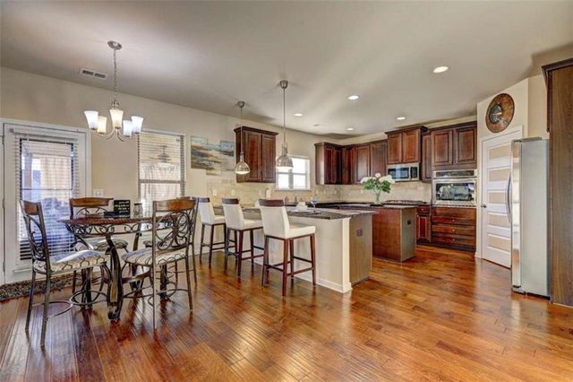 609 Caledon Way, Hampton, GA 30228