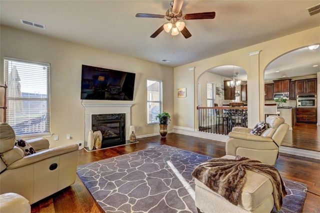 609 Caledon Way, Hampton, GA 30228