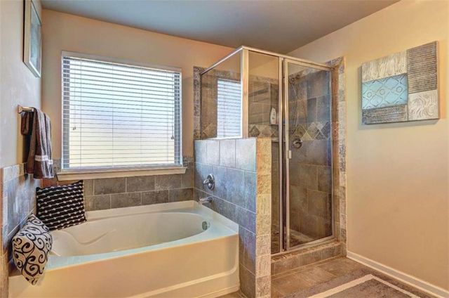 609 Caledon Way, Hampton, GA 30228
