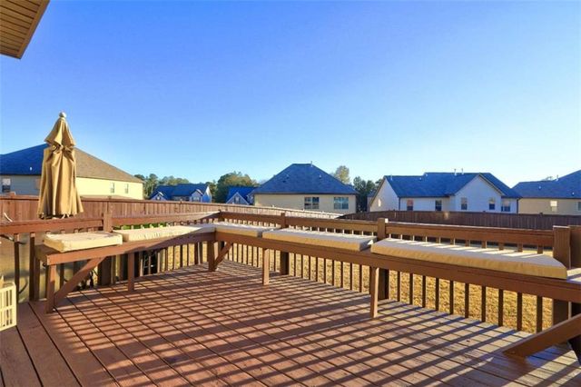 609 Caledon Way, Hampton, GA 30228