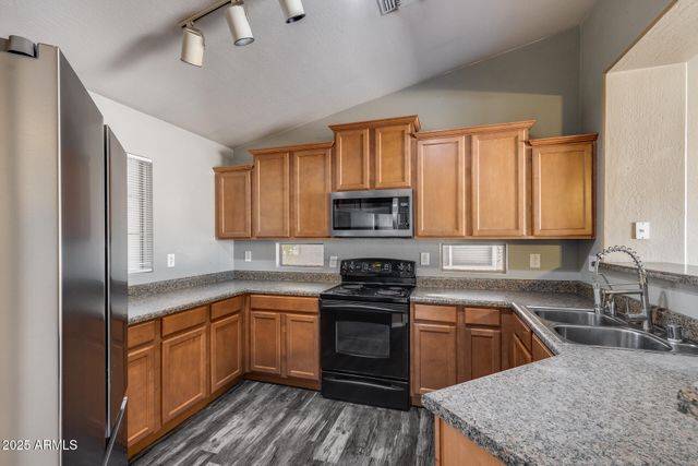 15542 W MAGNOLIA Street, Goodyear, AZ 85338