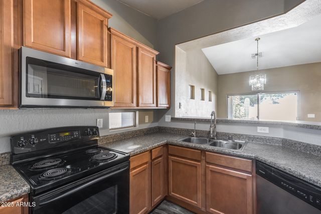 15542 W MAGNOLIA Street, Goodyear, AZ 85338