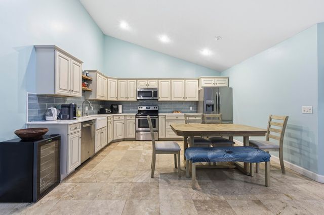 5284 Eagle Lake Drive, Palm Beach Gardens, FL 33418