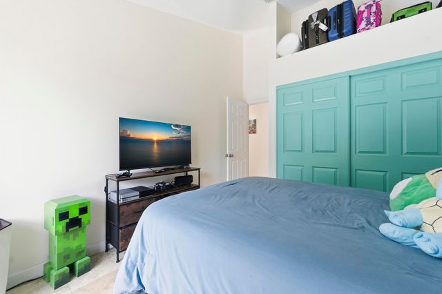 5284 Eagle Lake Drive, Palm Beach Gardens, FL 33418