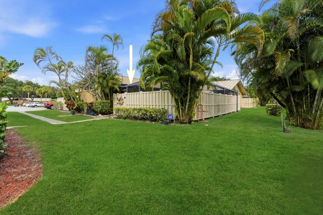 5284 Eagle Lake Drive, Palm Beach Gardens, FL 33418