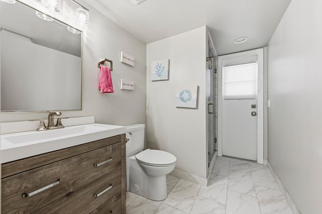 5284 Eagle Lake Drive, Palm Beach Gardens, FL 33418