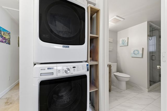 5284 Eagle Lake Drive, Palm Beach Gardens, FL 33418