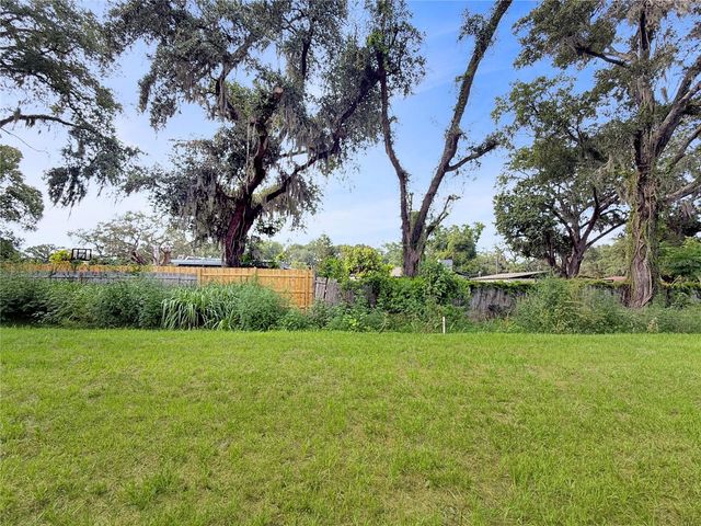5020 FINDERS COURT, Tampa, FL 33617