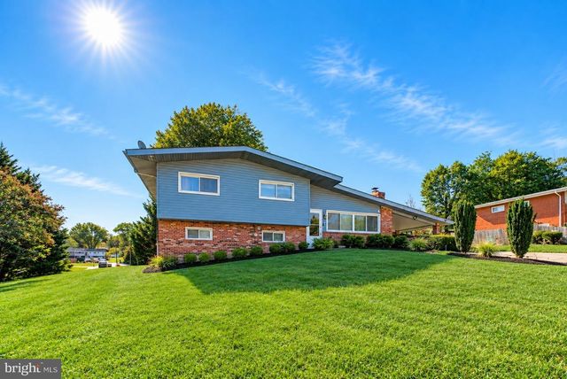6000 RAYBURN DR, Temple Hills, MD 20748