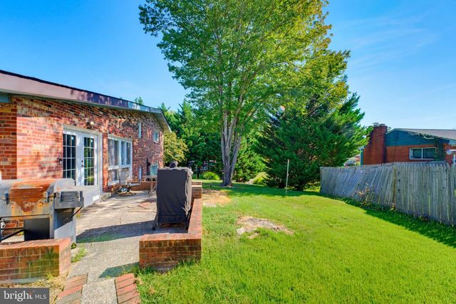 6000 RAYBURN DR, Temple Hills, MD 20748