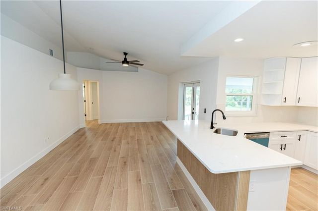 19570 Oak Forest DR, Fort Myers, FL 33967