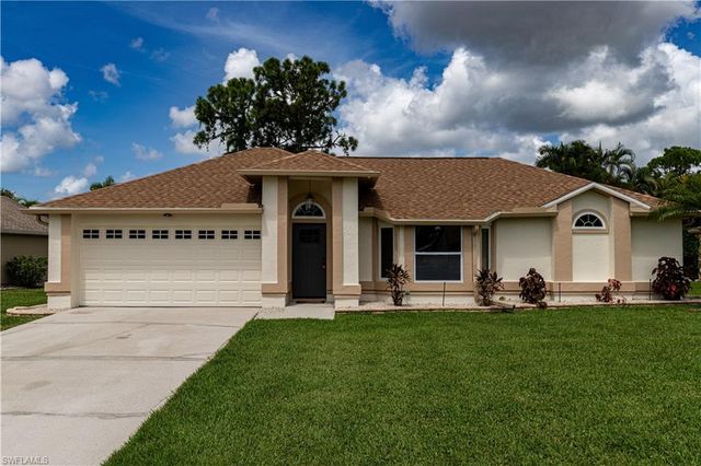 19570 Oak Forest DR, Fort Myers, FL 33967