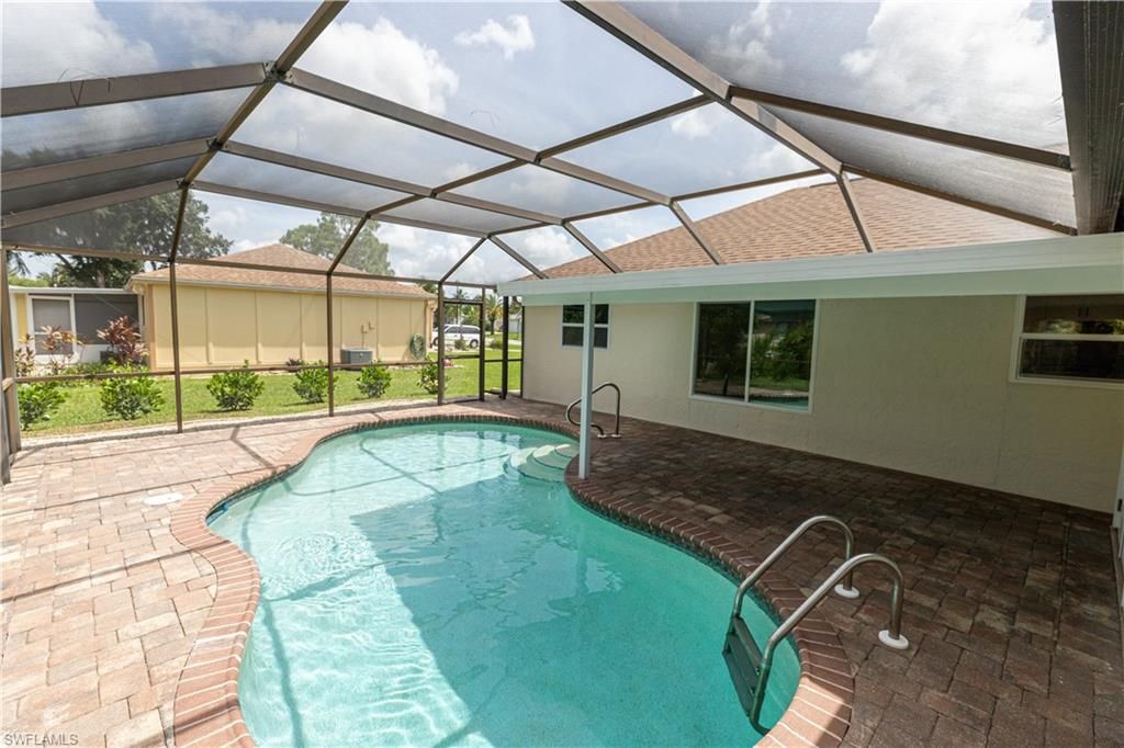 19570 Oak Forest DR, Fort Myers, FL 33967