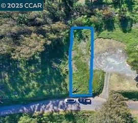 6595 Thorndale Dr, Oakland, CA 94611