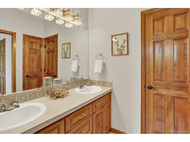 15094 W 53rd Pl, Golden, CO 80403