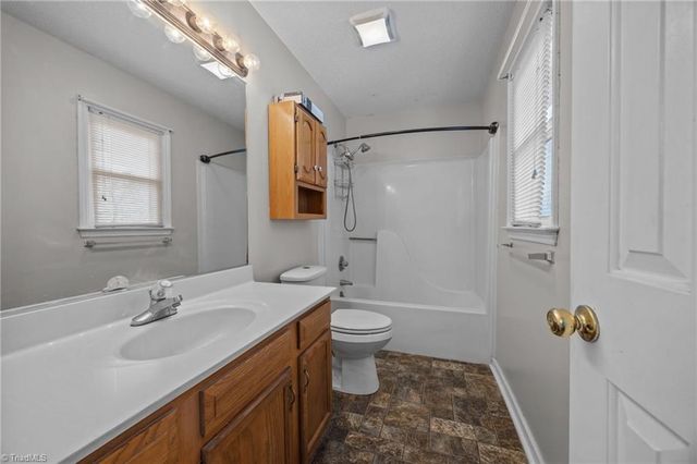 7410 Friendship Ledford Road, Winston-salem, NC 27107