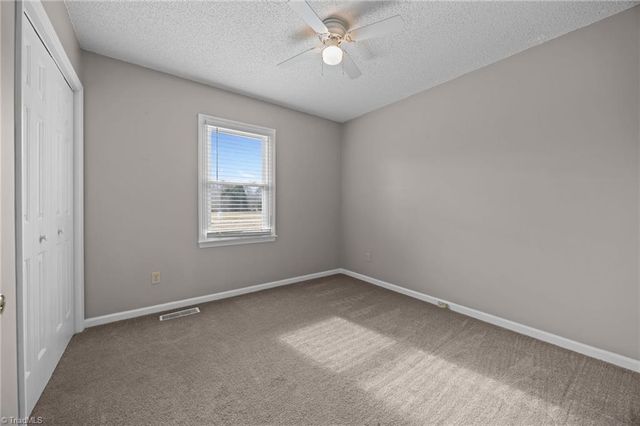 7410 Friendship Ledford Road, Winston-salem, NC 27107