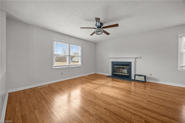 7410 Friendship Ledford Road, Winston-salem, NC 27107