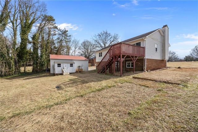 7410 Friendship Ledford Road, Winston-salem, NC 27107