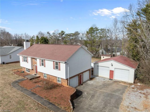 7410 Friendship Ledford Road, Winston-salem, NC 27107